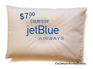 jetblue-pillow-7