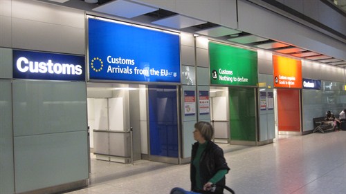 UK-airport-customs