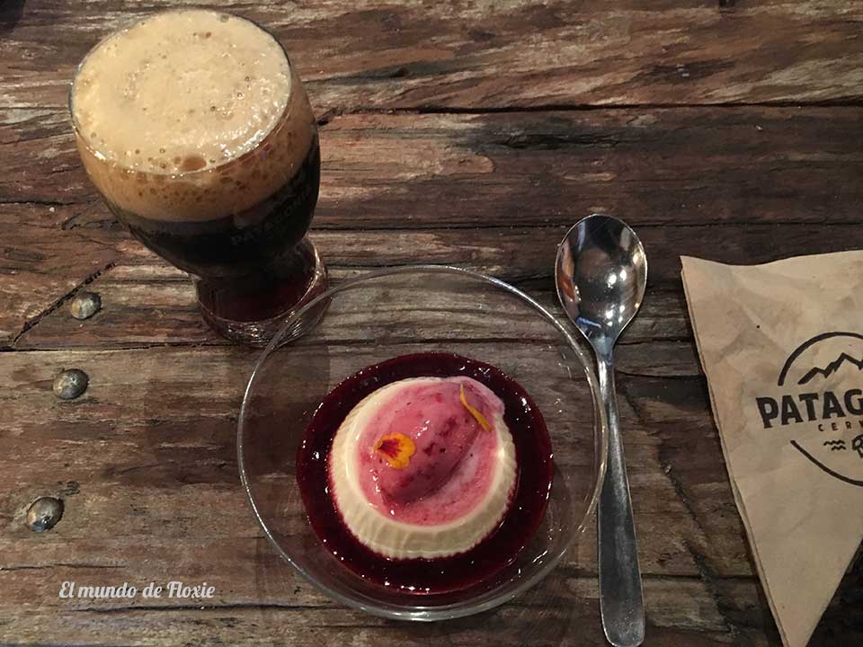 Panacotta de yoghurt y media pinta de Porter